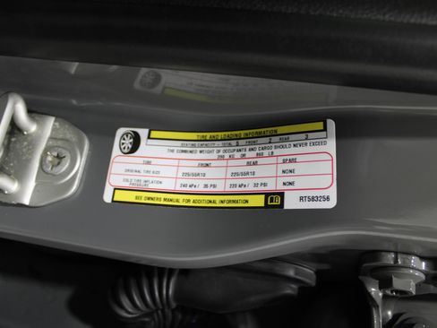 Used 2024 Jeep Compass Latitude image 42