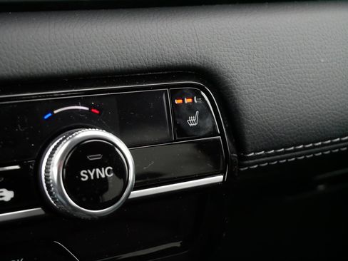 Certified 2025 Honda Pilot EX-L image 30