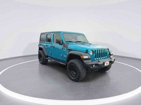 Used 2020 Jeep Wrangler Unlimited Sport S image 2