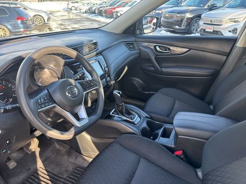Used 2018 Nissan Rogue S image 10
