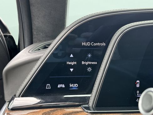 Used 2022 Cadillac Escalade ESV Premium Luxury Platinum w/ Heavy-Duty Trailer Package image 55