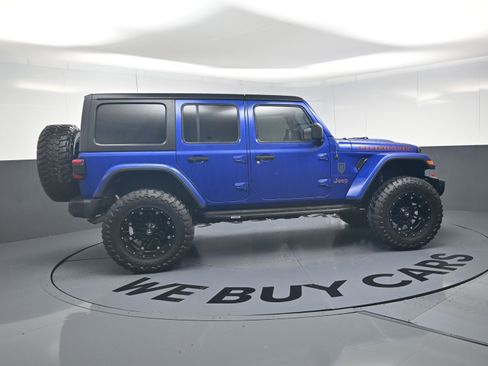 Used 2018 Jeep Wrangler Unlimited Rubicon w/ Dual Top Group AWD/4WD image 10
