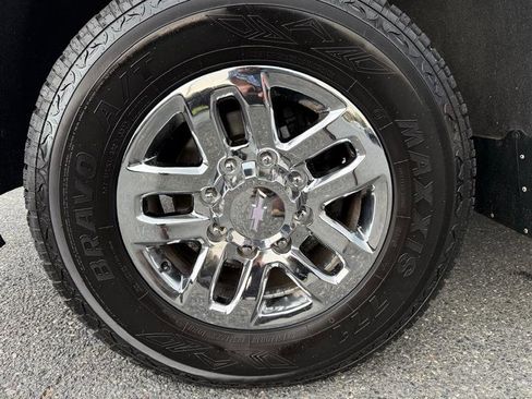 Used 2020 Chevrolet Silverado 2500 LT image 9