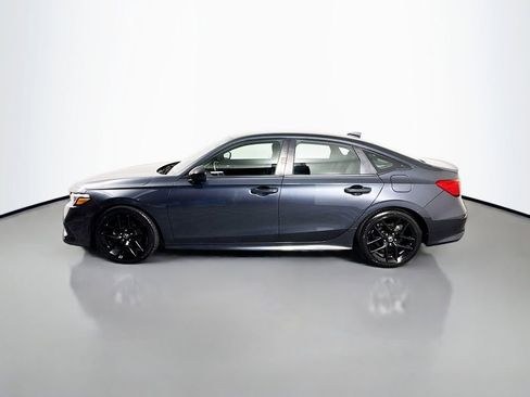 Used 2023 Honda Civic Sport image 2