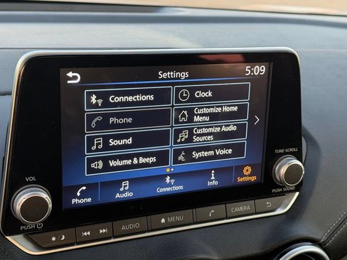 Certified 2025 Nissan Sentra SV FWD image 26