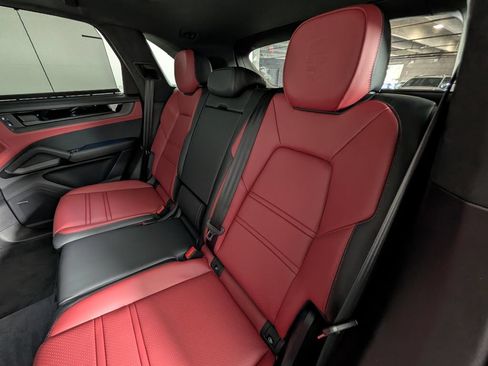 New 2026 Porsche Cayenne GTS AWD/4WD image 24