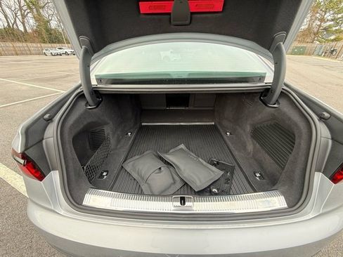 Used 2025 Audi S8 image 8