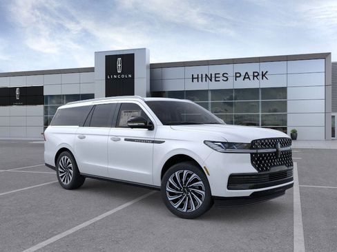 New 2025 Lincoln Navigator L Black Label image 7