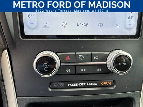 Used 2024 Ford Edge SEL AWD/4WD image 19