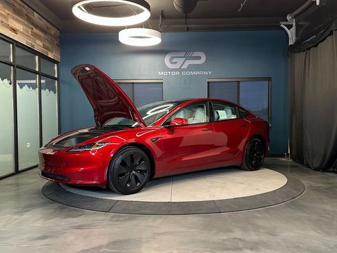 Used 2025 Tesla Model 3 Long Range image 21