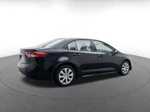 Used 2025 Toyota Corolla LE FWD image 9