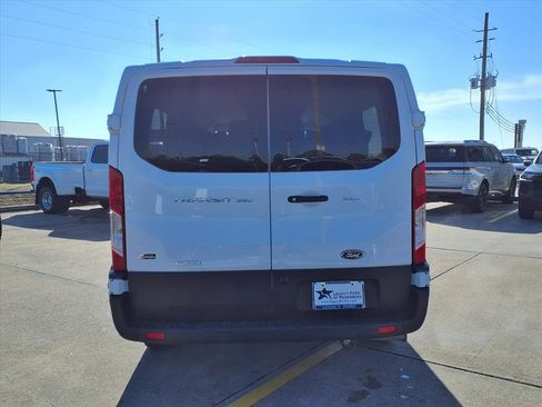 Used 2023 Ford Transit 350 XLT image 5