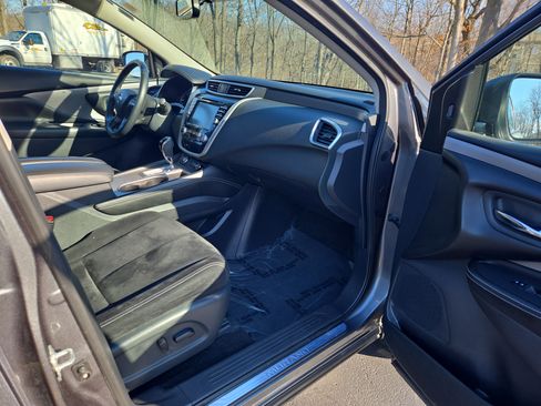 Used 2019 Nissan Murano SV image 22