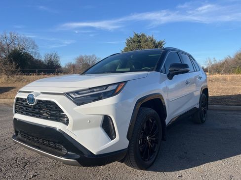 Used 2024 Toyota RAV4 XSE image 1