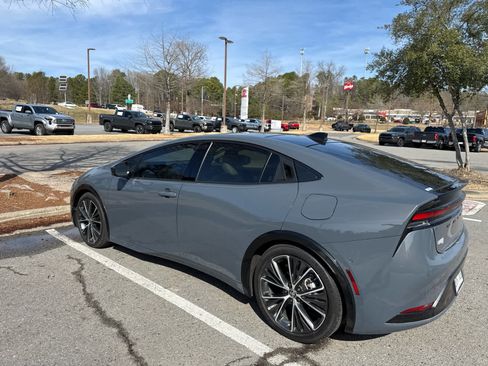 Used 2023 Toyota Prius Limited w/ Limited Premium Package image 3