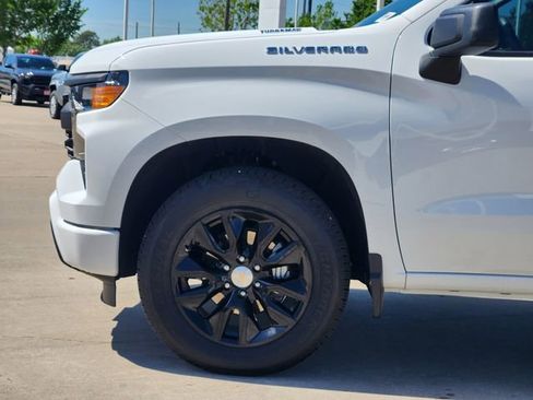 Used 2025 Chevrolet Silverado 1500 Custom RWD image 8