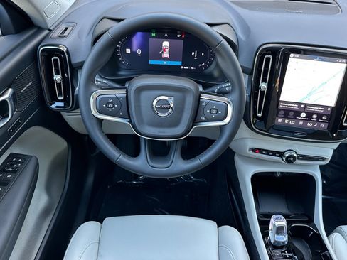 New 2026 Volvo XC40 B5 Ultra w/ Climate Package image 12