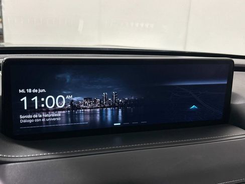 Used 2024 Genesis G80 2.5T image 3