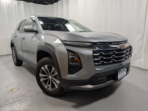 New 2026 Chevrolet Equinox LT FWD image 2