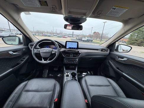 Used 2020 Ford Escape Titanium AWD/4WD image 11