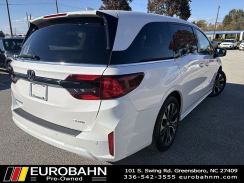 Used 2025 Honda Odyssey Elite image 5