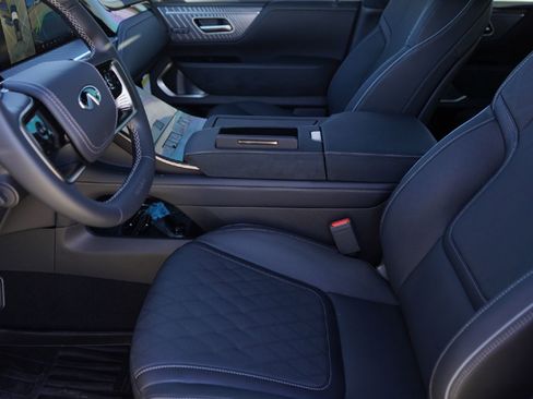 New 2026 INFINITI QX80 Autograph image 10