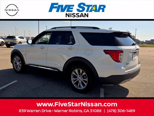 Used 2024 Ford Explorer XLT w/ Equipment Group 202A RWD image 10