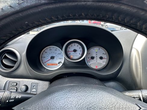 Used 2004 Toyota RAV4 2WD image 11
