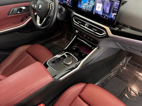 Used 2023 BMW 330i Sedan w/ Parking Assistance Package image 32