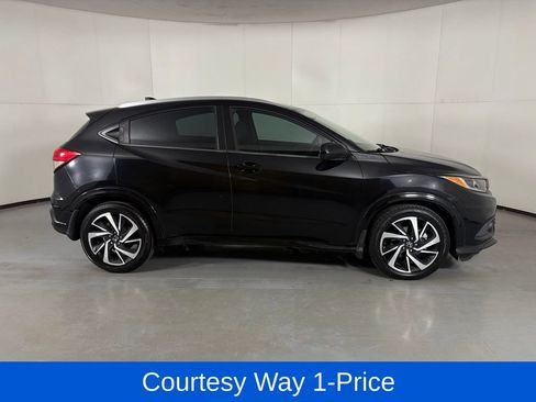 Used 2020 Honda HR-V Sport image 11