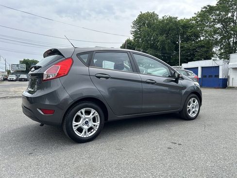 Used 2016 Ford Fiesta SE w/ Cold Weather Package FWD image 4