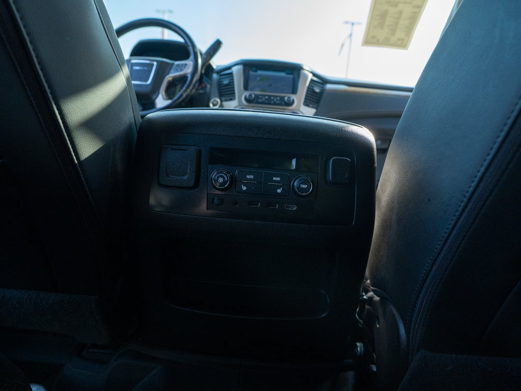 Used 2019 GMC Yukon XL Denali w/ Denali Ultimate Package AWD/4WD image 19