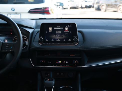 Used 2025 Nissan Rogue SV FWD image 27