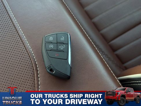 Used 2024 GMC Sierra 3500 Denali Ultimate AWD/4WD image 36