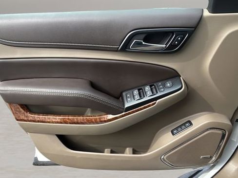 Used 2018 Chevrolet Tahoe Premier image 17