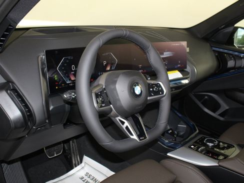 New 2025 BMW X3 xDrive30i w/ Premium Package image 4