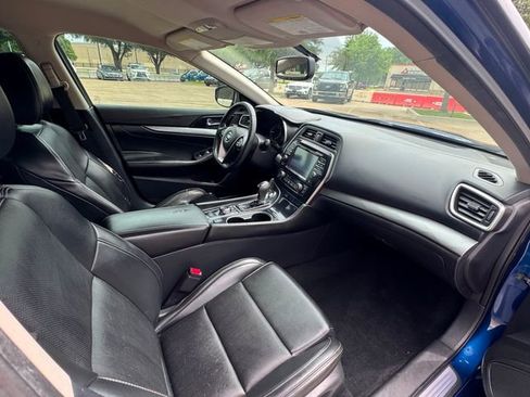 Used 2018 Nissan Maxima 3.5 SV image 11