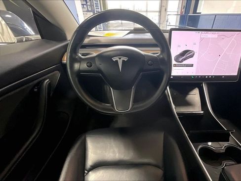 Used 2018 Tesla Model 3 Long Range AWD/4WD image 17