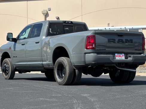 New 2026 RAM 3500 Laramie AWD/4WD image 5
