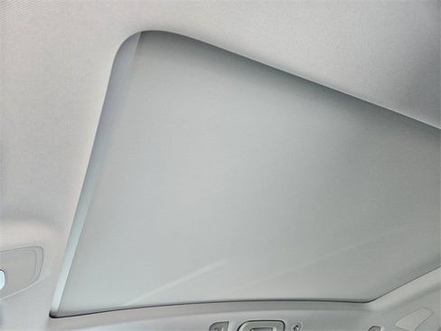 Used 2023 Audi Q7 3.0T Prestige image 30