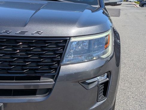 Used 2018 Ford Explorer Sport w/ Equipment Group 401A AWD/4WD image 10