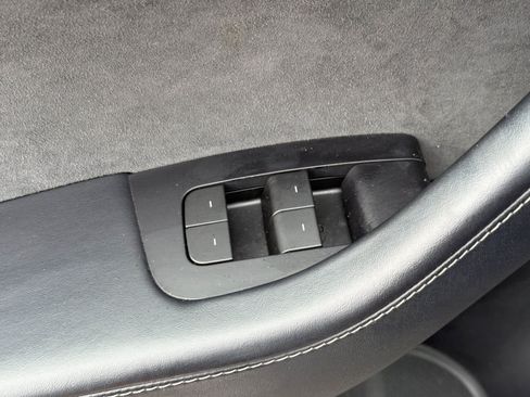 Used 2021 Tesla Model 3 Standard Range Plus RWD image 13