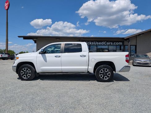 Used 2014 Toyota Tundra Limited w/ Limited Premium Package AWD/4WD image 11