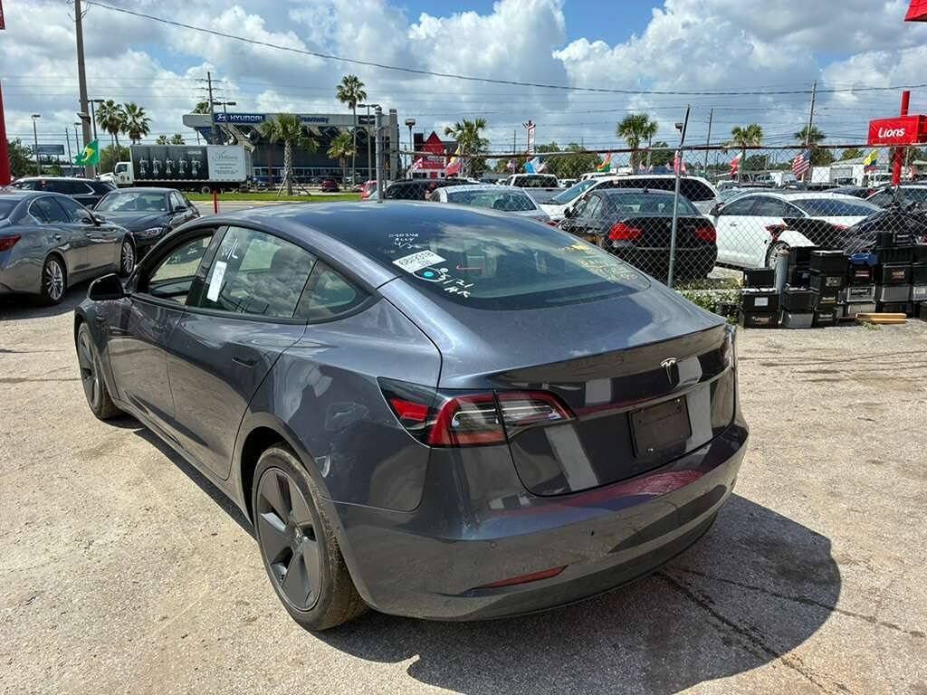 Used 2021 Tesla Model 3 Standard Range Plus RWD image 8