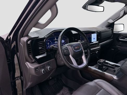 Used 2024 GMC Sierra 1500 SLT AWD/4WD image 9