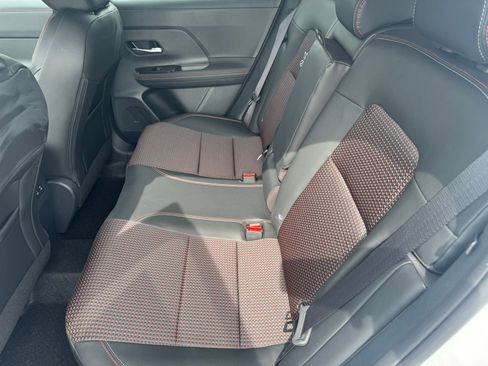 New 2025 Nissan Kicks SR image 11