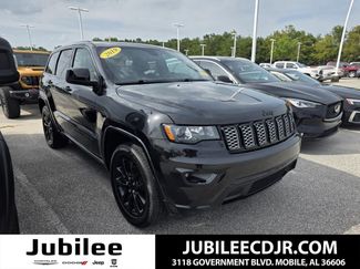 Used 2019 Jeep Grand Cherokee Altitude RWD video 1