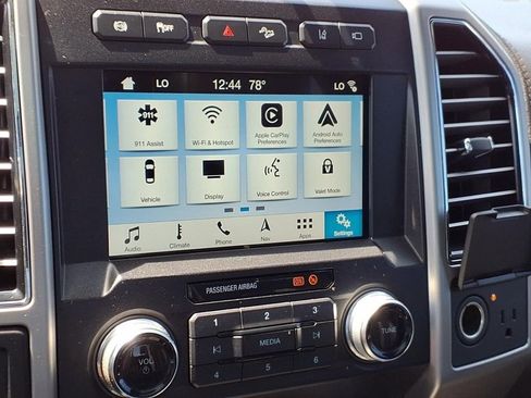 Used 2019 Ford F350 Platinum w/ Platinum Ultimate Package AWD/4WD image 32