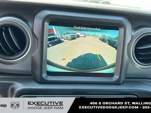 Used 2022 Jeep Wrangler Unlimited Sport w/ Sun And Sound Package AWD/4WD image 17