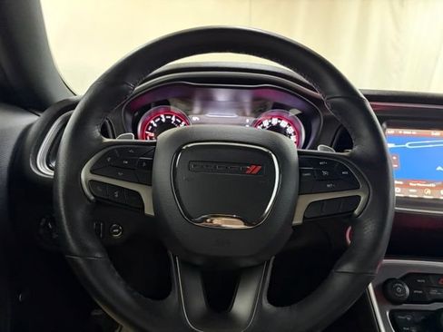 Used 2019 Dodge Challenger R/T RWD image 39